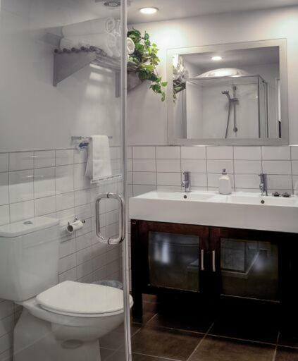 Central, Modern Loft Style Home - 2 Min Walk From Town Queenstown Exteriér fotografie